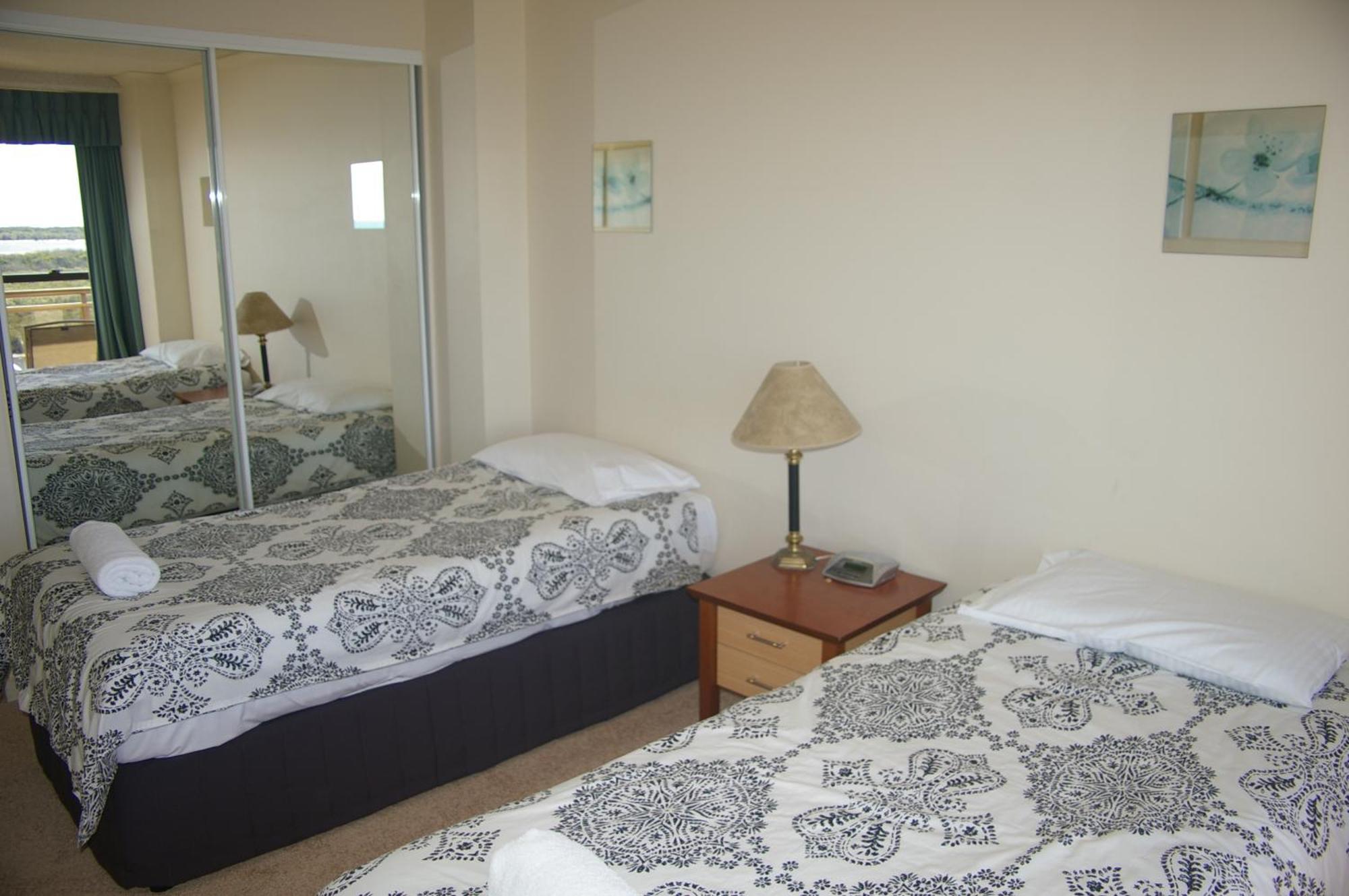 Trafalgar Towers Maroochydore Bilik gambar