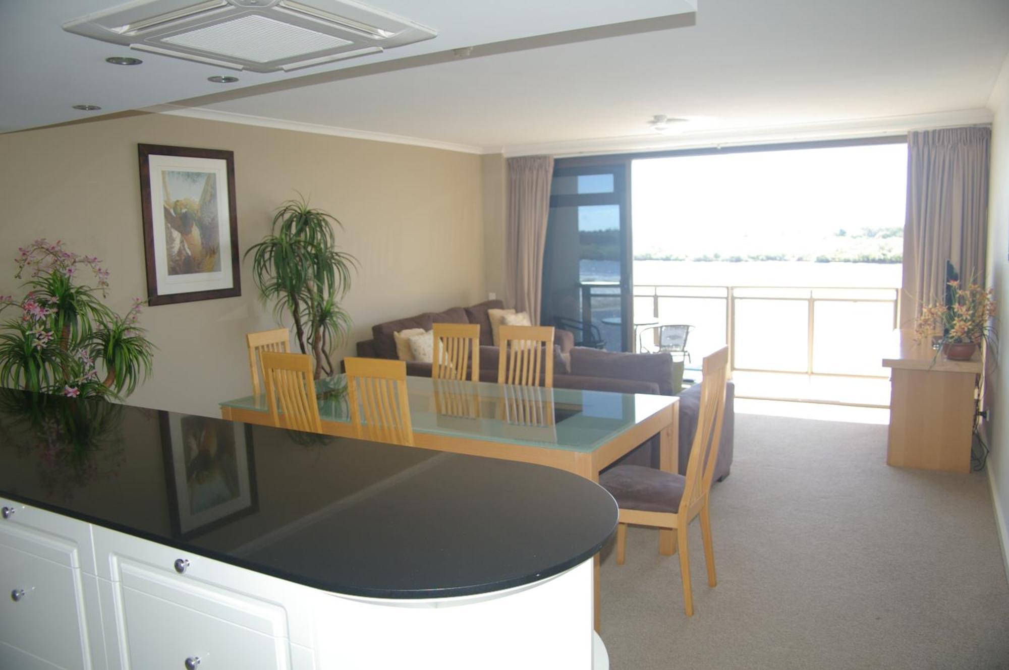 Trafalgar Towers Maroochydore Bilik gambar